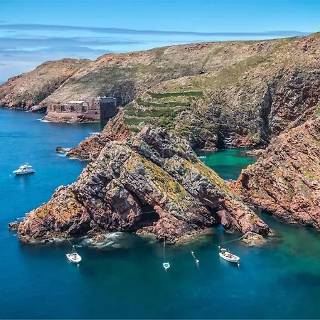 Kerala 49, Deluxe Flat In Historic Center Apartament Peniche