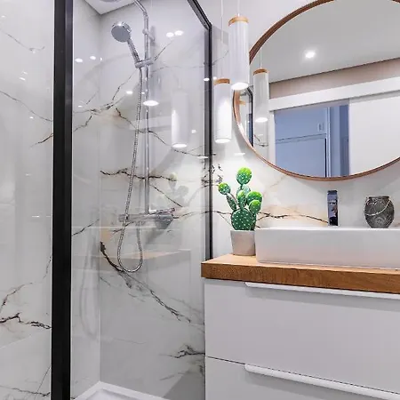 Kerala 49, Deluxe Flat In Historic Center * פניש