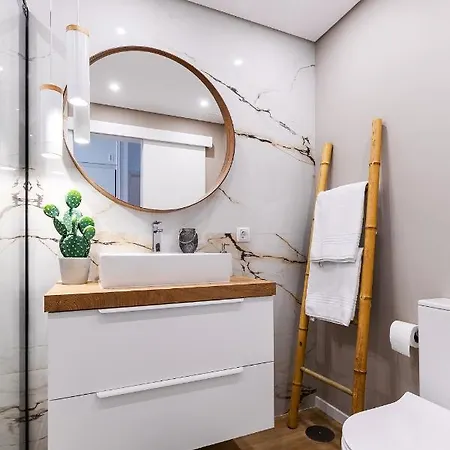 Kerala 49, Deluxe Flat In Historic Center דירה *